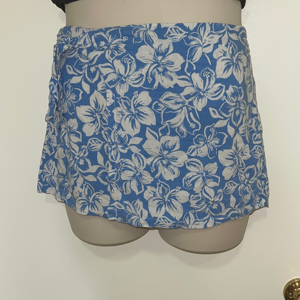 Pull&Bear. Wrap Skort